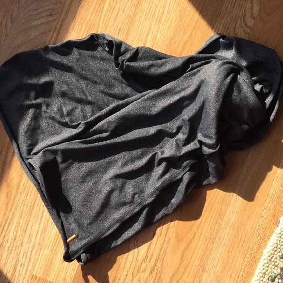 💝 Lucy  Infinity scarf. Great condition! - Picture 2 of 4